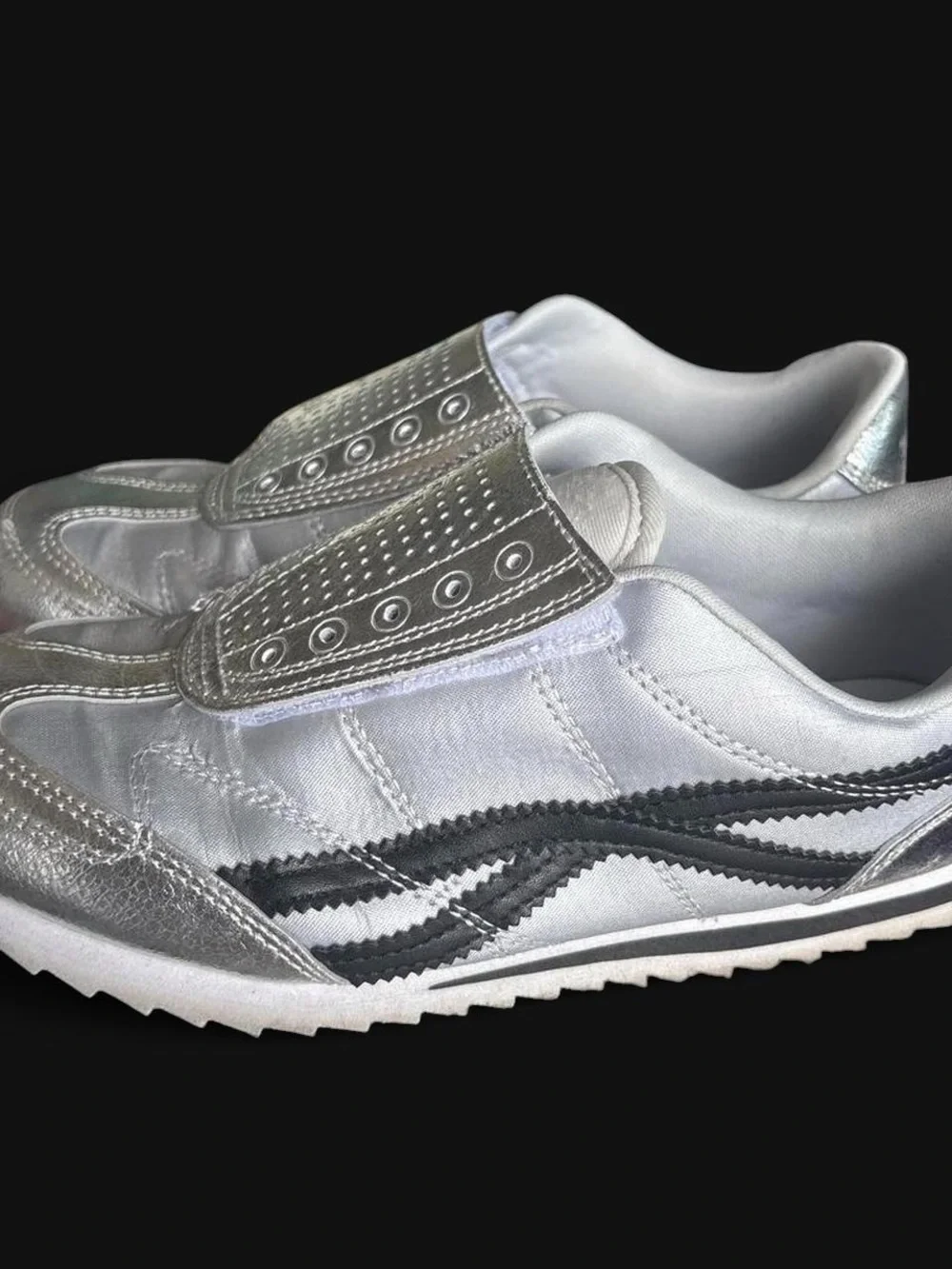 Slip-On women’s Athletic Sneakers in Silver